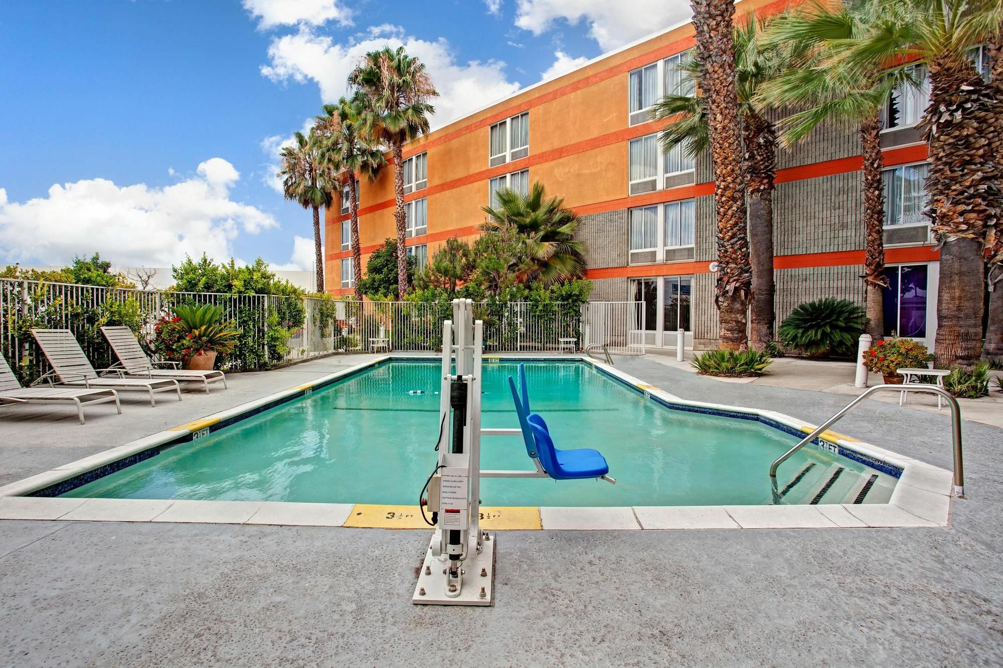 Best Western Plus Commerce Hotel Pico Rivera Zewnętrze zdjęcie